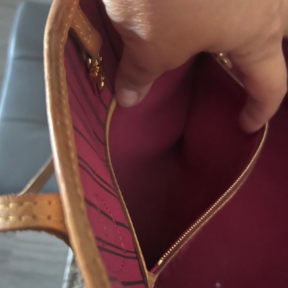 Louis Vuitton authentic - Picture 6 of 9